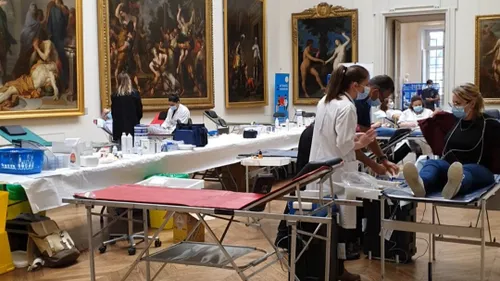 Au cœur de la collecte de sang au musée des Beaux Arts de Dijon
